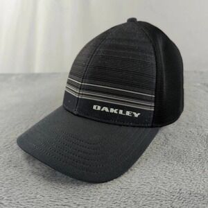Oakley Flexfit Hat Mens L/XL Black Gray Striped Baseball Cap Golf Outdoor Logo